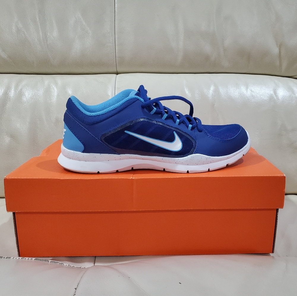 Comfortable Womens sneakers NO BOX